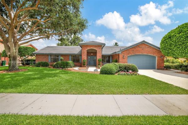 Ridgeview Lake Estates, 10442 SW 18th St, Davie, Florida 33324, image 1