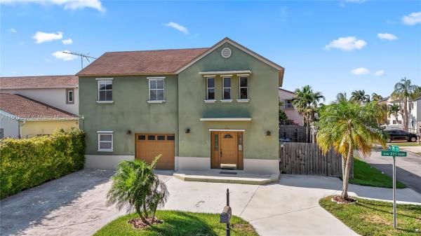 Cutler Landings, 11921 SW 271st Ter, Naranja, Florida 33032, image 2