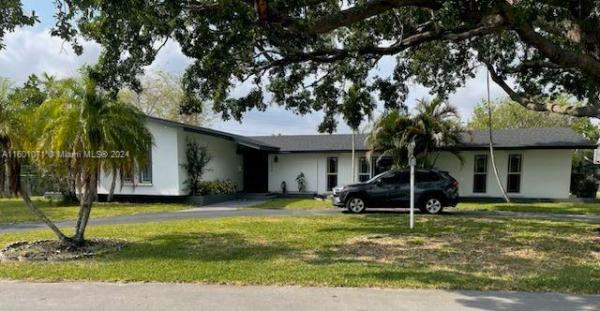Kendall Point, 8230 SW 86th Ter, Kendall, Florida 33143, image 1