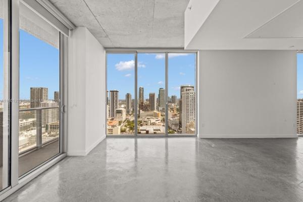 Centro, 151 SE 1st St #3310, Miami, Florida 33131, image 1