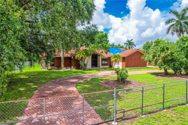 Silver Palm City, 16100 SW 252nd St, Redland, Florida 33031, image 3