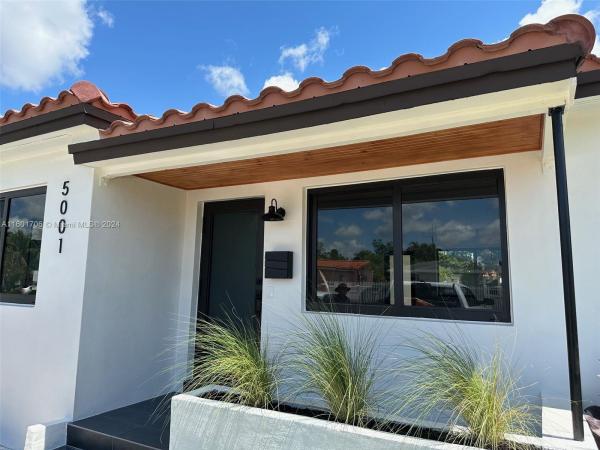 Flagler Grove Manors, Miami, Florida 33126, image 1
