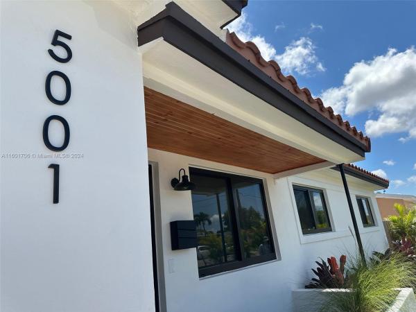 Flagler Grove Manors, Miami, Florida 33126, image 3