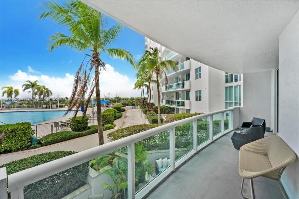 360, 7900 Harbor Island Dr #617, North Bay Village, Florida 33141, image 1