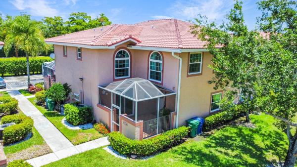 Eagle Creek Townhomes, 11792 Royal Palm Blvd, Coral Springs, Florida 33065, image 1