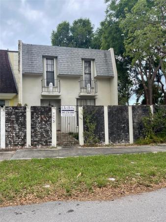 Cherry Grove Townhouses, 9095 SW 96th Ave, Kendall, Florida 33176, image 3