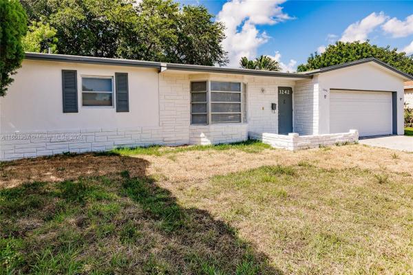 Oriole Estates, 3242 NW 39th St, Lauderdale Lakes, Florida 33309, image 3