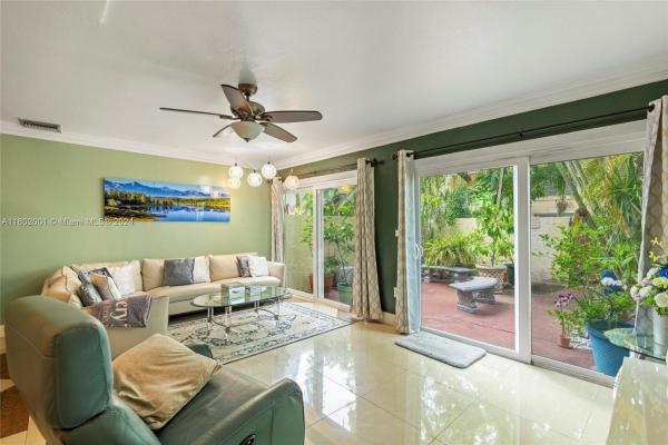 Sunset Park Town Houses, 8442 SW 103rd Ave #8442, Kendall, Florida 33173, image 3