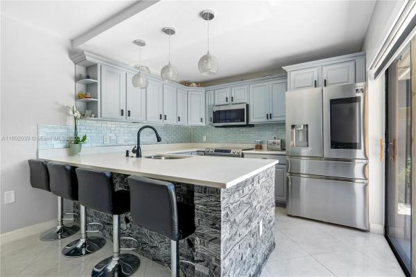 Village Of Sandalwood Lakes, 2424 24th Way, West Palm Beach, Florida 33407, image 2