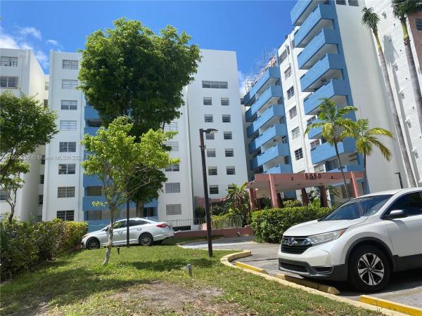 5050 Building, 5050 NW 7th St #711, Miami, Florida 33126, image 1