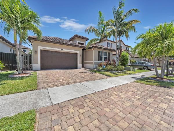 Hemingway Point, 11828 SW 253rd St, Princeton, Florida 33032, image 2