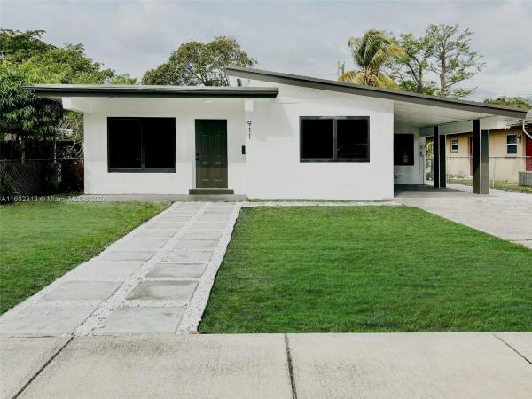 Progresso Village, 911 NW 4th Ave, Fort Lauderdale, Florida 33311, image 1