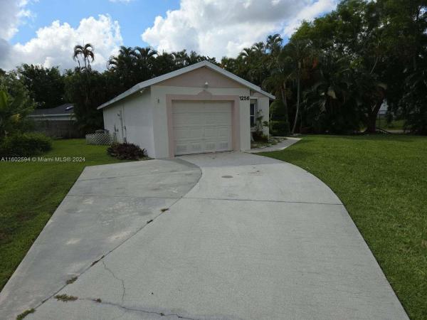 The Palm Club, 1256 Pine Sage Cir, West Palm Beach, Florida 33409, image 3