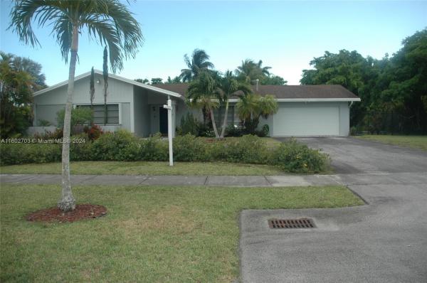 Pine Shore, 10900 SW 124th Rd, Kendall, Florida 33176, image 3