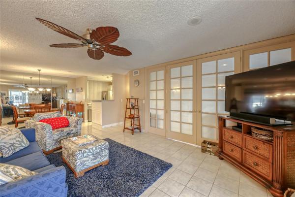Bay Colony Club, 6469 Bay Club Dr #4, Fort Lauderdale, Florida 33308, image 1