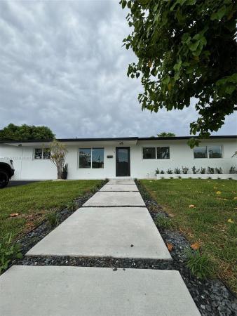 Heftler Homes, 10311 SW 52nd Ter, Kendall, Florida 33165, image 3