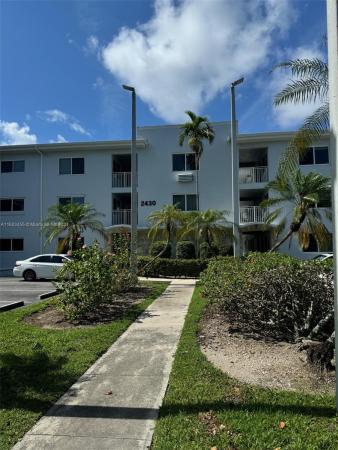 Keystone Gardens, 2430 NE 135th St #204, North Miami, Florida 33181, image 3