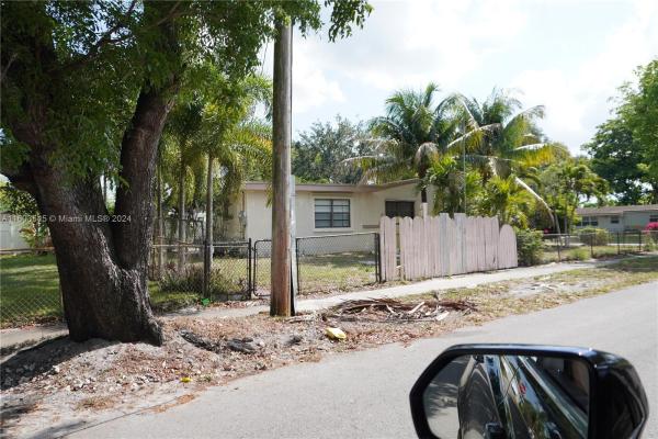 Boulevard Heights, 1100 N 71st Ter, Hollywood, Florida 33024, image 3