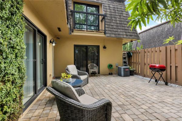 Camelot, 14249 SW 94th Cir Ln #103-17, The Hammocks, Florida 33186, image 2