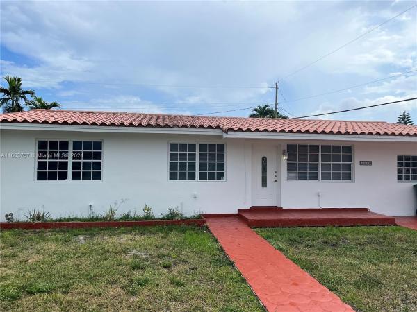 Miller Heights, 9620 SW 45th St, Olympia Heights, Florida 33165, image 3
