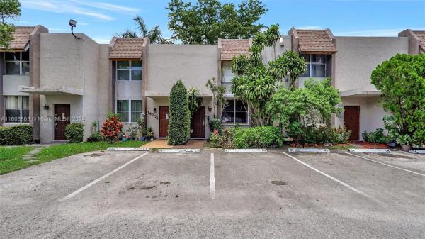 Woodlands Of Miami, 14205 Memorial Hwy 3g Hwy #3G, Golden Glades, Florida 33161, image 1