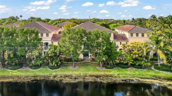 Courtyards At Jacaranda, 120 Jacaranda Country Club Dr #206, Plantation, Florida 33324, image 1