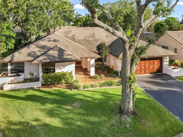 Nob Hill Estates, 10206 NW 6th Ct, Plantation, Florida 33324, image 2