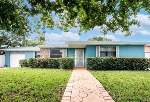 Emaus Pines, 11327 SW 164th St, Palmetto Estates, Florida 33157, image 1