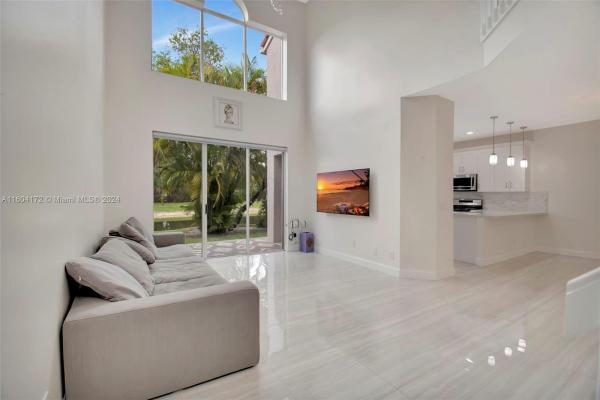 Reflections At Mission Bay, 10534 Lake Vista Cir, Boca Raton, Florida 33498, image 3