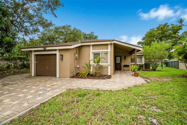 Bayberry Village At Jacaranda, 8989 NW 9th Pl, Plantation, Florida 33324, image 2