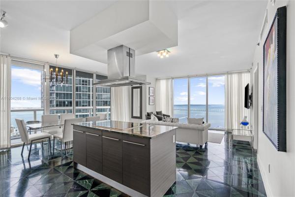 Icon Brickell Tower 3, 485 Brickell Ave #4310, Miami, Florida 33131, image 1