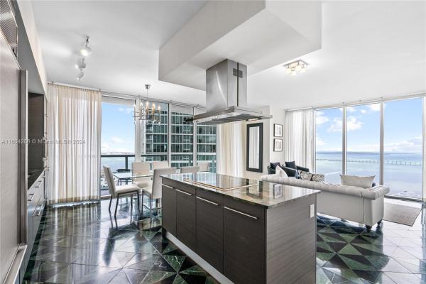 Icon Brickell Tower 3, 485 Brickell Ave #4310, Miami, Florida 33131, image 3