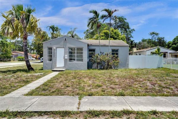 Washington Heights, 2443 Dewey St, Hollywood, Florida 33020, image 1