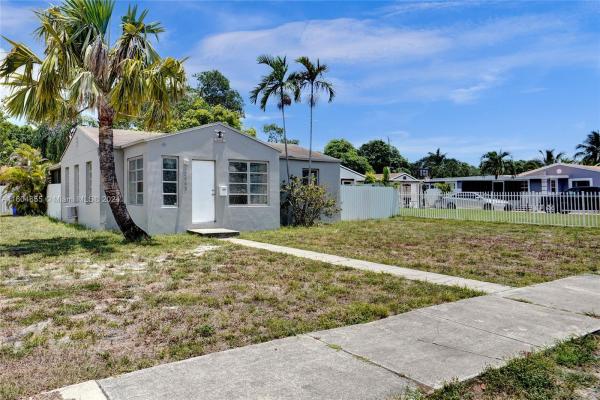 Washington Heights, 2443 Dewey St, Hollywood, Florida 33020, image 2