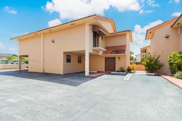 4237 NW 4th St #6, Miami, Florida 33126, image 2