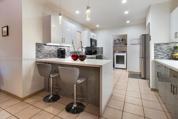 4237 NW 4th St #6, Miami, Florida 33126, image 3