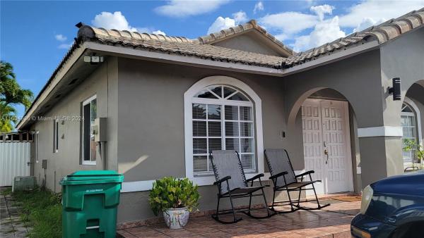 Golden Eagle Estates, 9816 NW 129th Ter, Hialeah Gardens, Florida 33018, image 3