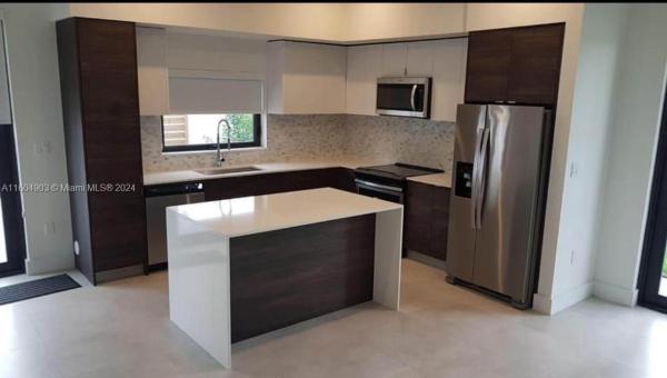 Killian Commons, 11705 SW 106th Ter #11705, Kendall, Florida 33186, image 3