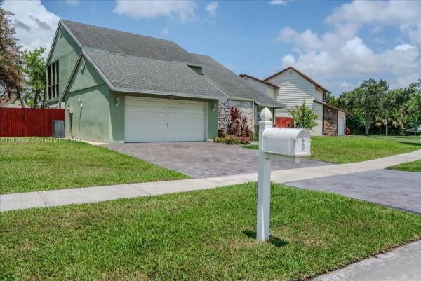 Homestead Lakes Tennessee East, 1473 Egret Rd, Homestead, Florida 33035, image 3