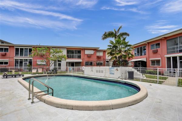 Coral Terrace, 1560 NE 127th St #110, North Miami, Florida 33161, image 1