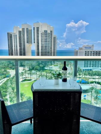 Ocean Reserve, 19370 Collins Ave #1511, Sunny Isles Beach, Florida 33160, image 2