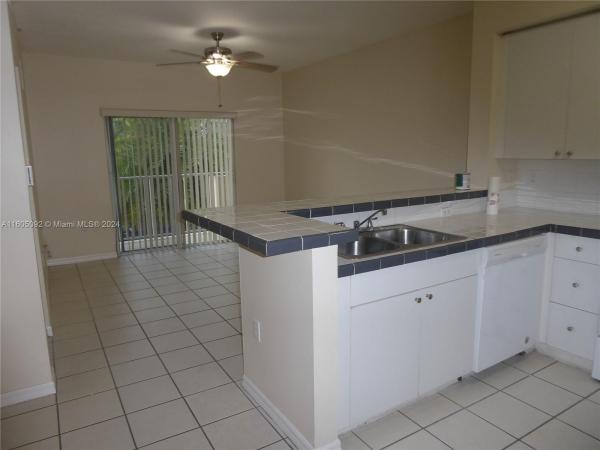Paradise Pointe, Cutler Bay, Florida 33157, image 2