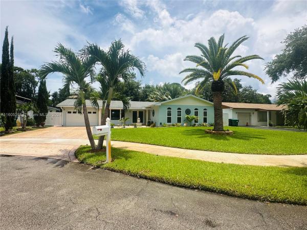 1830 NW 170th St, Miami Gardens, Florida 33056, image 2