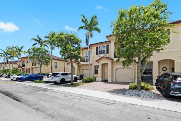 Tuscany Village, 12966 SW 135th Ter, Three Lakes, Florida 33186, image 3