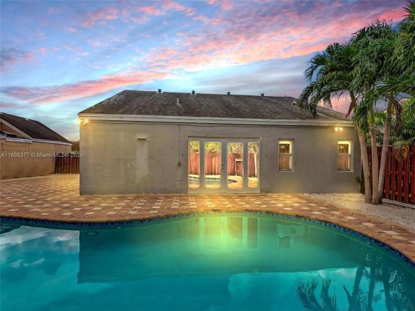 Lakes Of Avalon, 19225 NW 80th Ct, Hialeah, Florida 33015, image 3