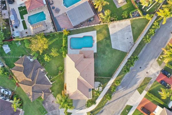 Laguna Ponds, 16630 SW 140th Ave, Richmond West, Florida 33177, image 3