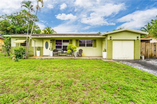 224 NE 40th St, Deerfield Beach, Florida 33064, image 1