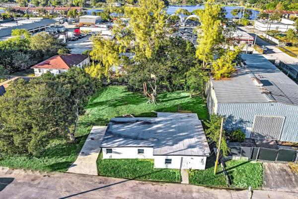 Davie No HOA, 4311 SW 57th Ter, Davie, Florida 33314, image 2