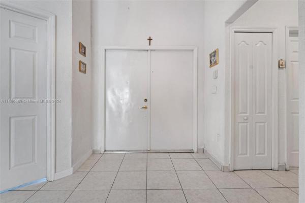 Susi Cove, 15313 NW 90th Ave, Miami Lakes, Florida 33018, image 3