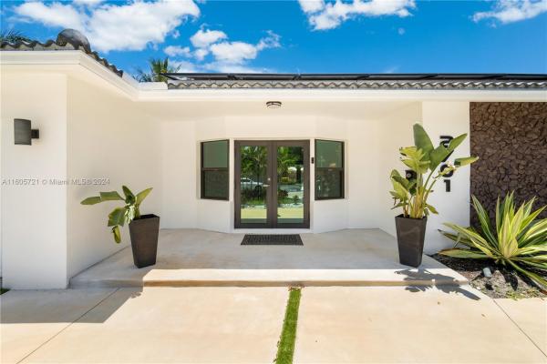 Pompano Waterway Estates, 2701 NE 52nd St, Lighthouse Point, Florida 33064, image 1